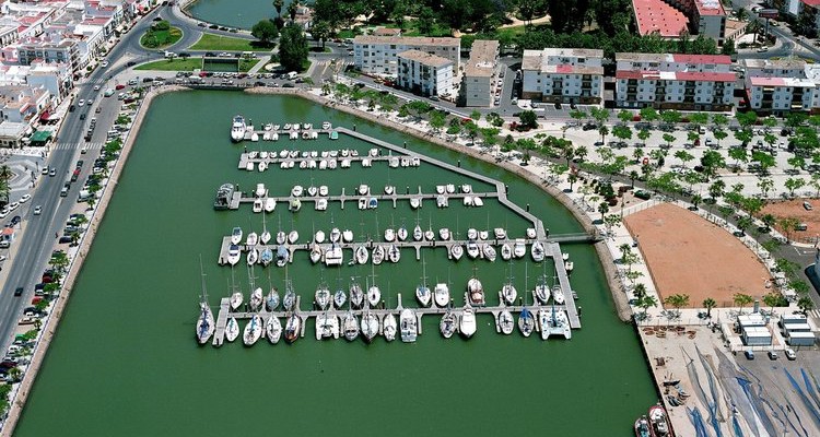 visithuelva puerto deportivo ayamonte